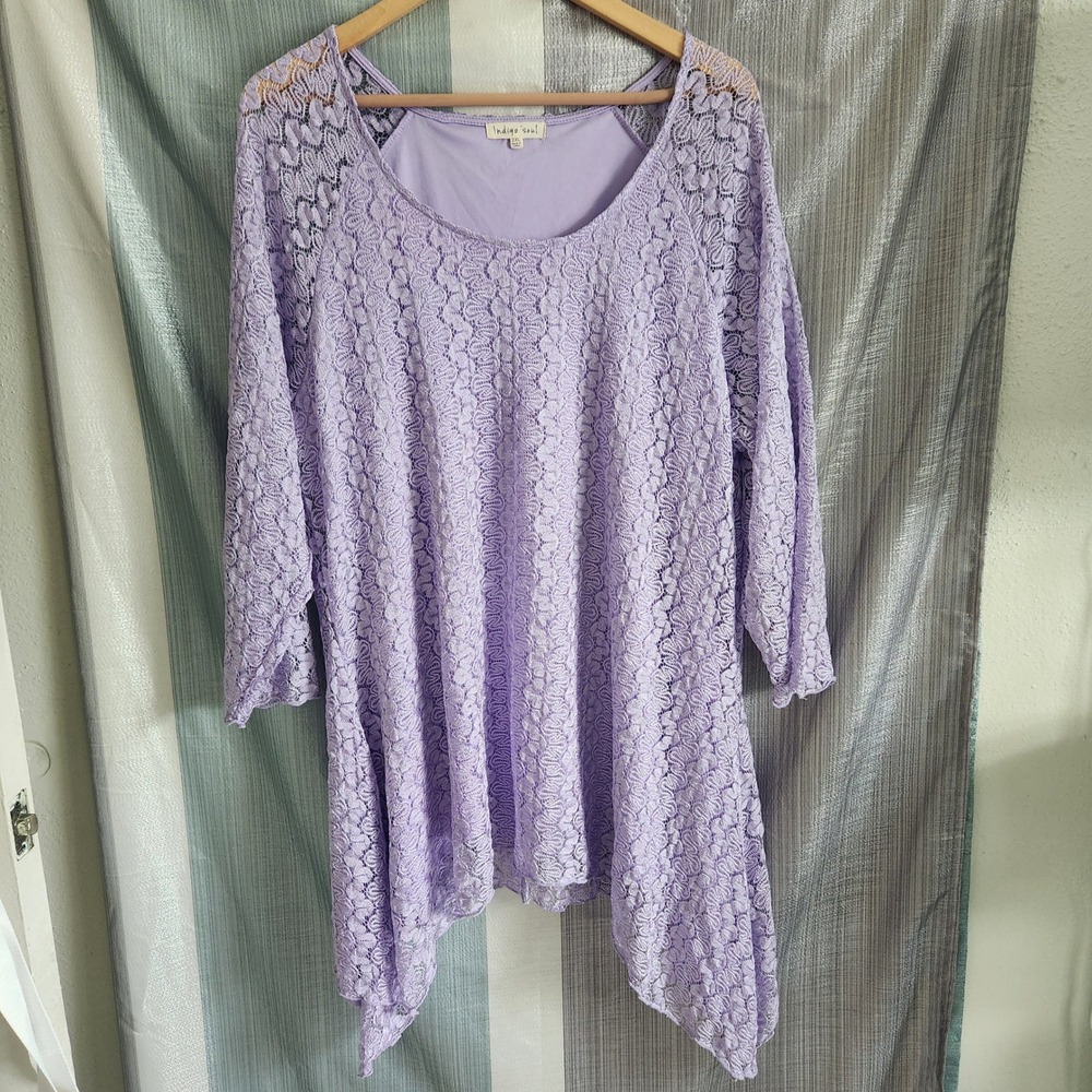 Indigo Soul Lavender Floral Lace Sharkbite Hem Tunic Top Womens 2XL Purple Boho